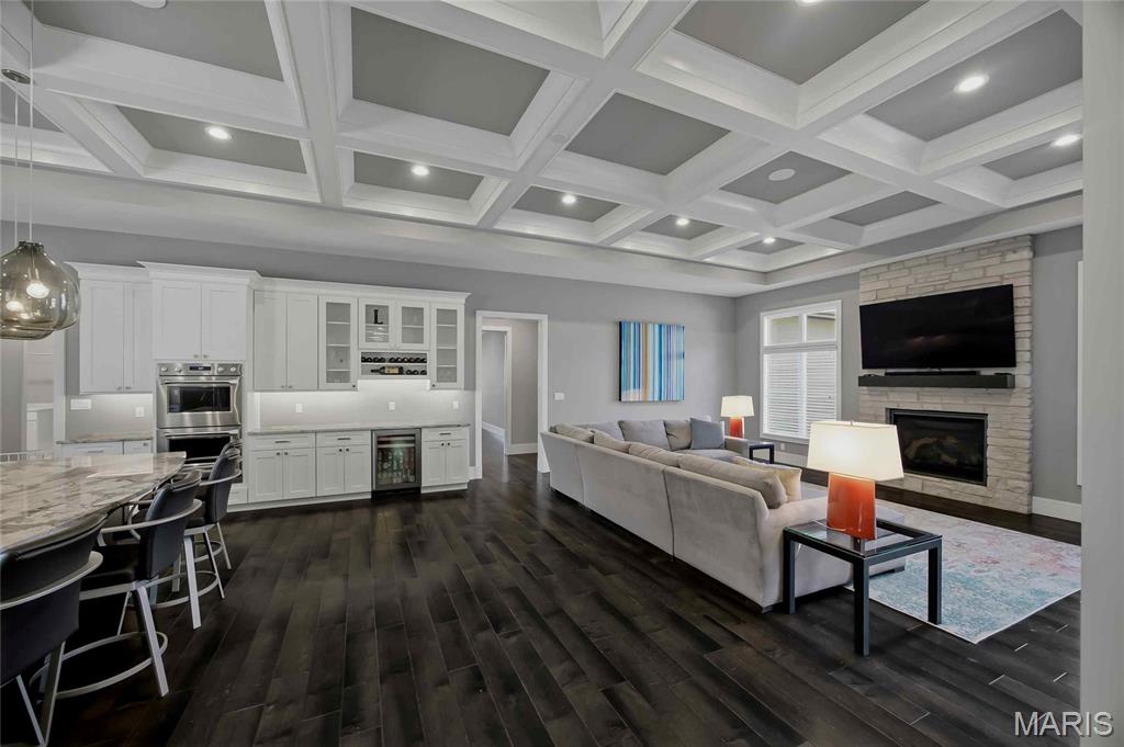 15 Ladue Meadows Property Photo 15