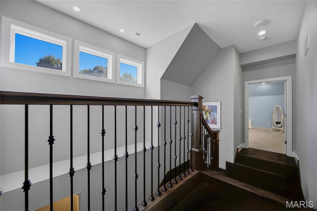 15 Ladue Meadows Property Photo 33