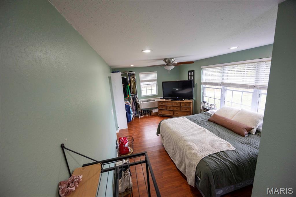 106 Hahn Street 84 Property Photo 37