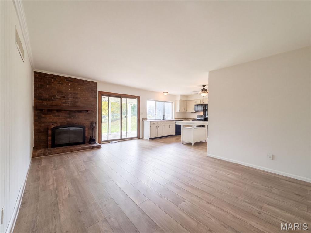 742 Foxwick Drive Property Photo 3