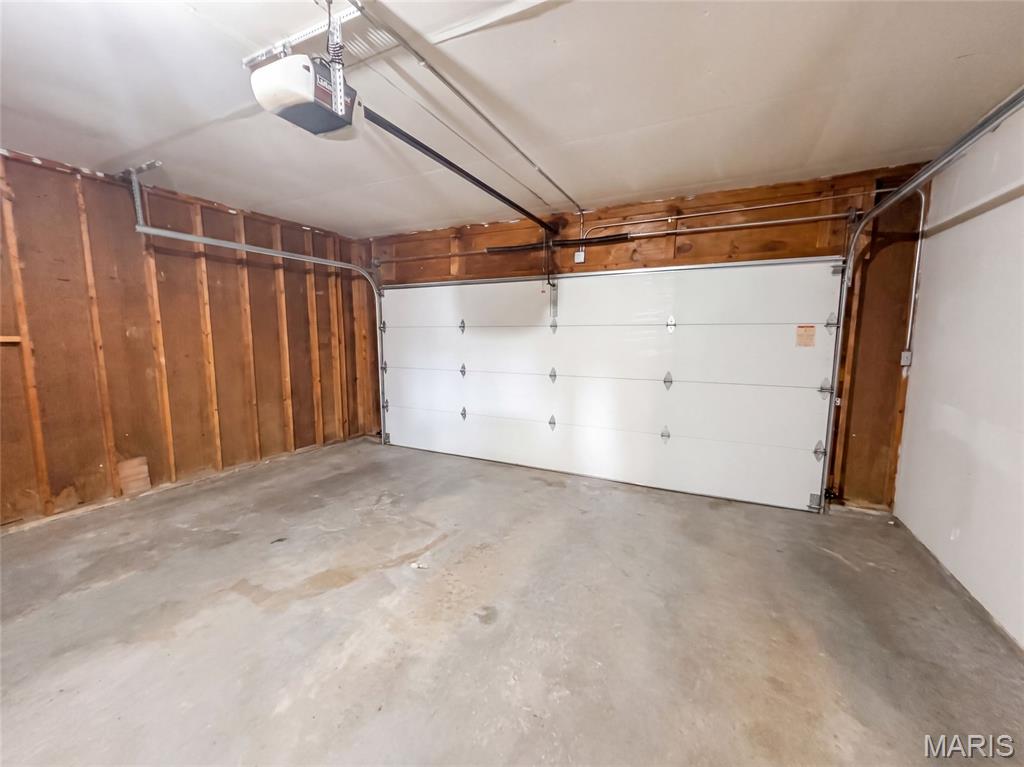 742 Foxwick Drive Property Photo 21