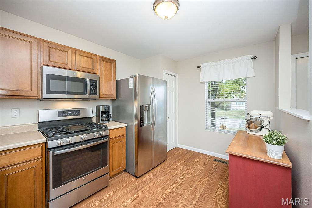 323 Essex Park Drive Property Photo 6