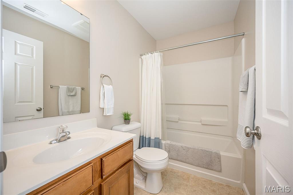 323 Essex Park Drive Property Photo 24