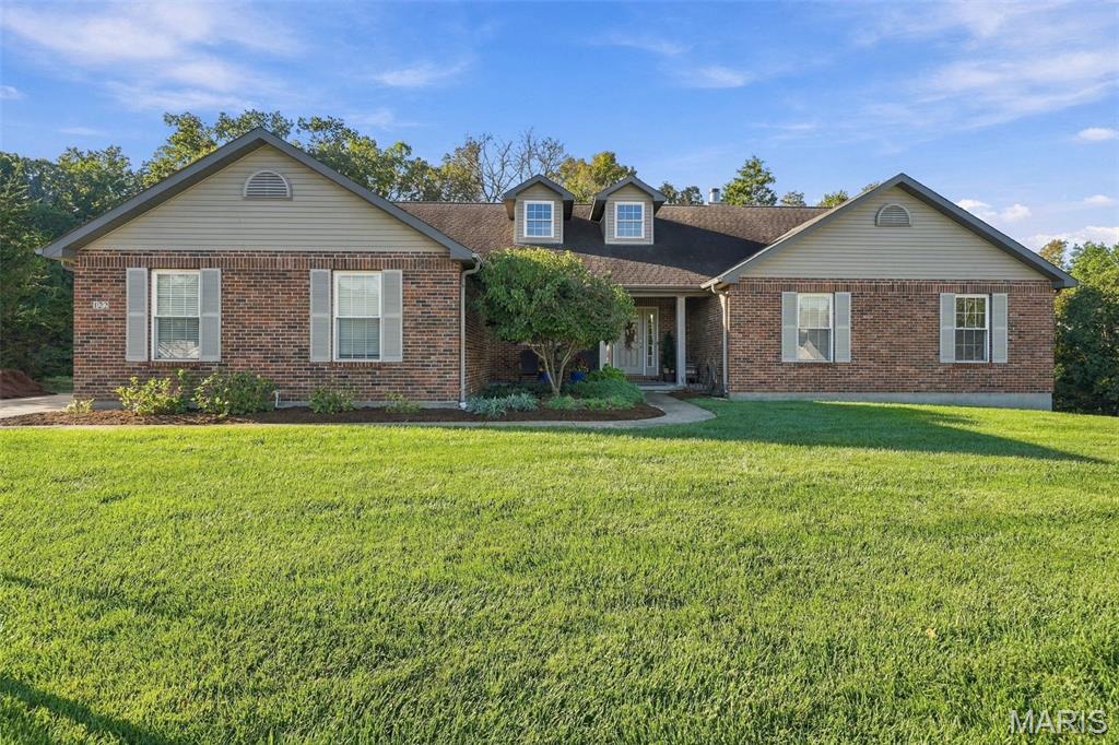 122 Echo Lake Circle Property Photo 1