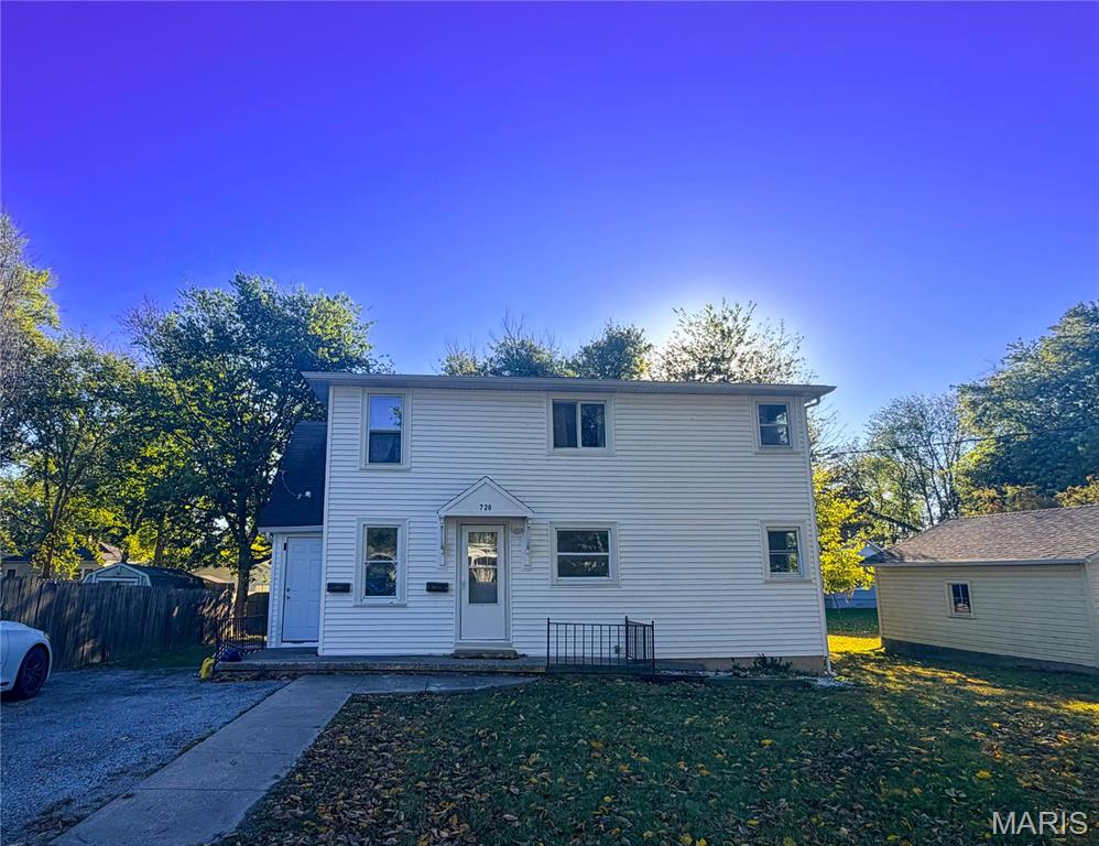 720 S Clark Street Property Photo 1