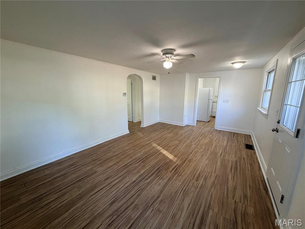 720 S Clark Street Property Photo 6