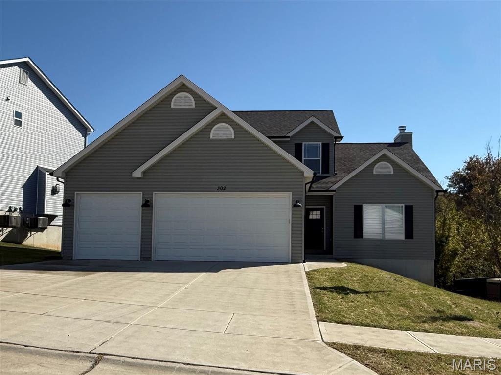 302 Wolf Pack Drive Property Photo 1