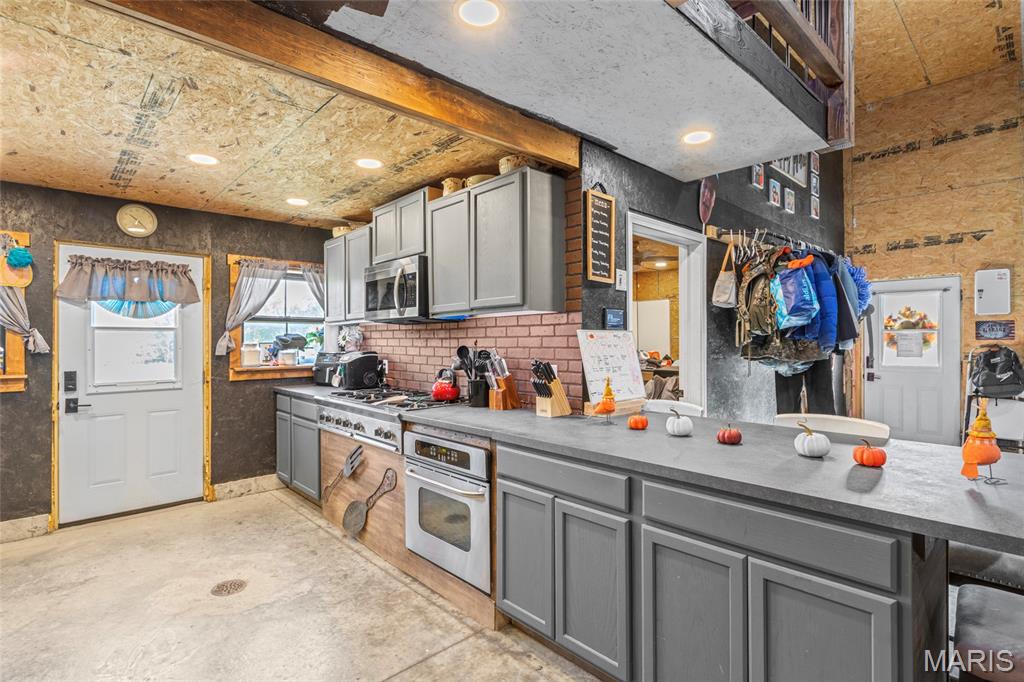 2 Whitetail Ridge Road Property Photo 8
