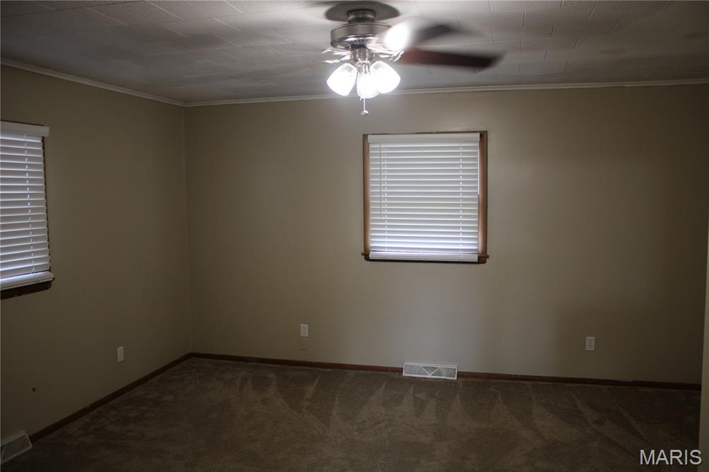 307 S. Washington St Property Photo 13