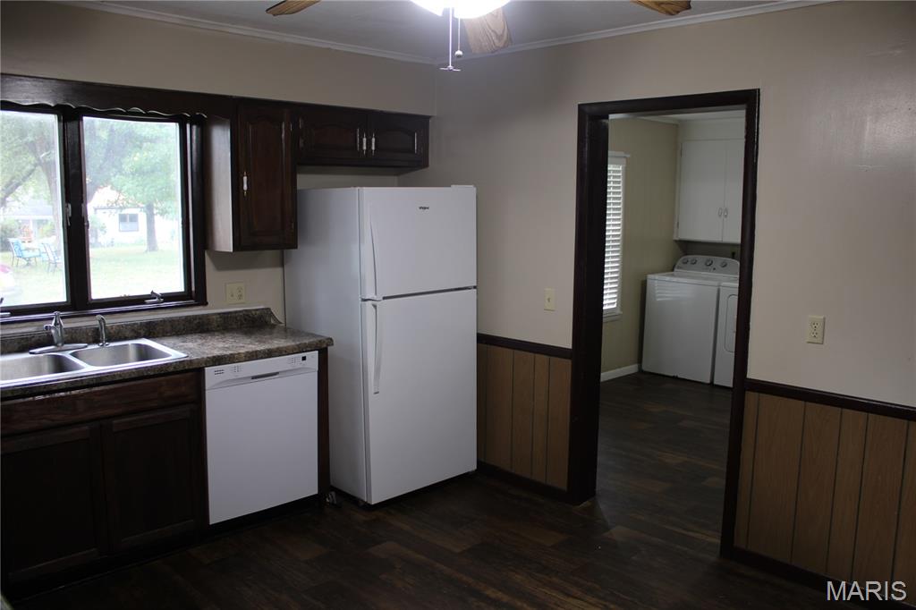 307 S. Washington St Property Photo 16