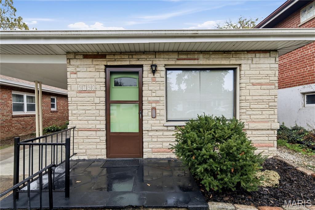 5730 Sutherland Avenue Property Photo 1