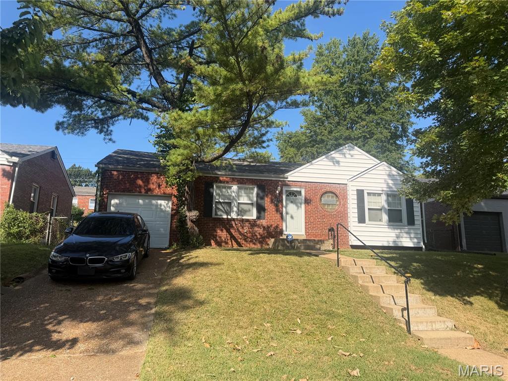 1535 Westmont Place Property Photo 1
