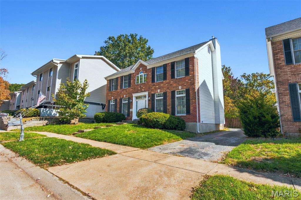 852 Lionsgate Drive Property Photo 1