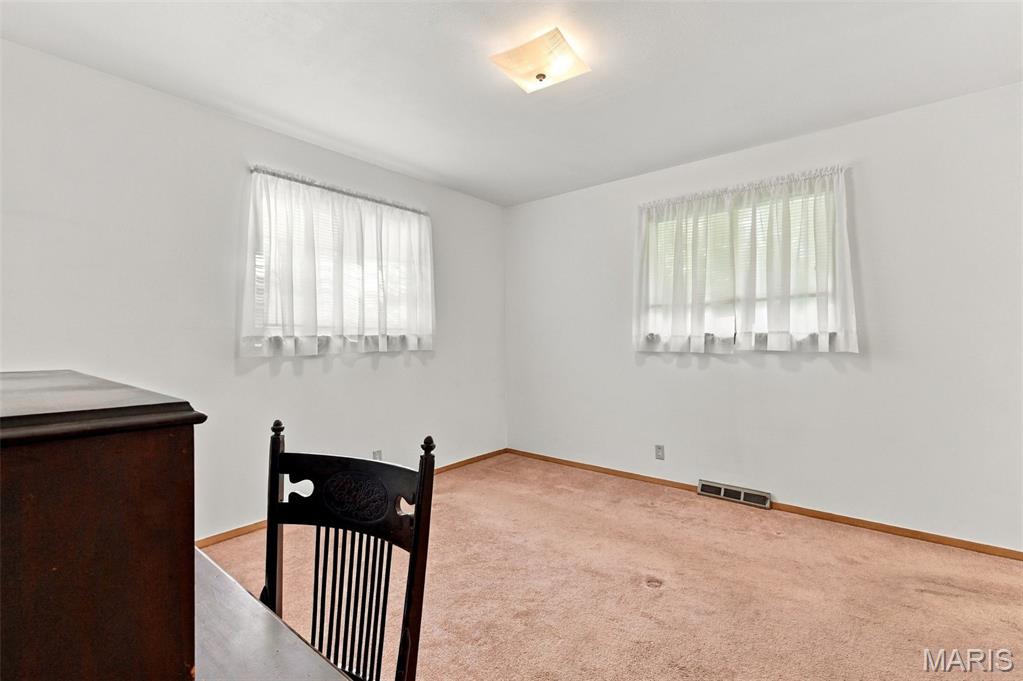 8622 North Avenue Property Photo 8