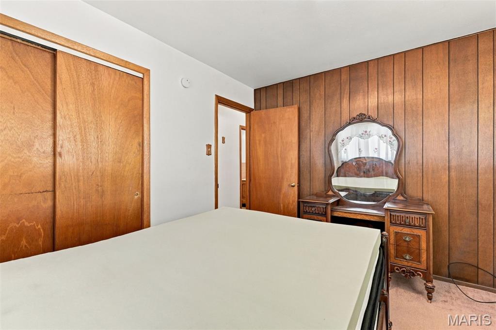 8622 North Avenue Property Photo 13