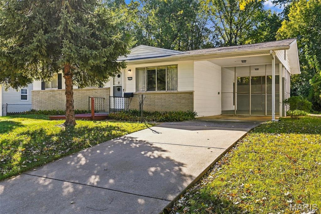 8622 North Avenue Property Photo 23