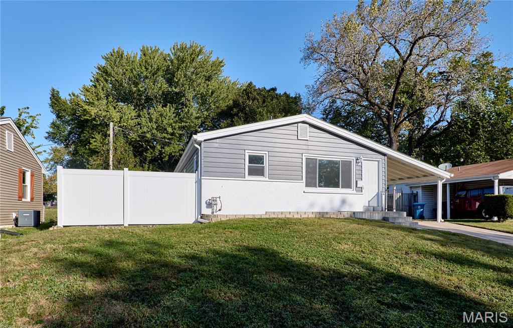 225 N Duchesne Drive Property Photo 5