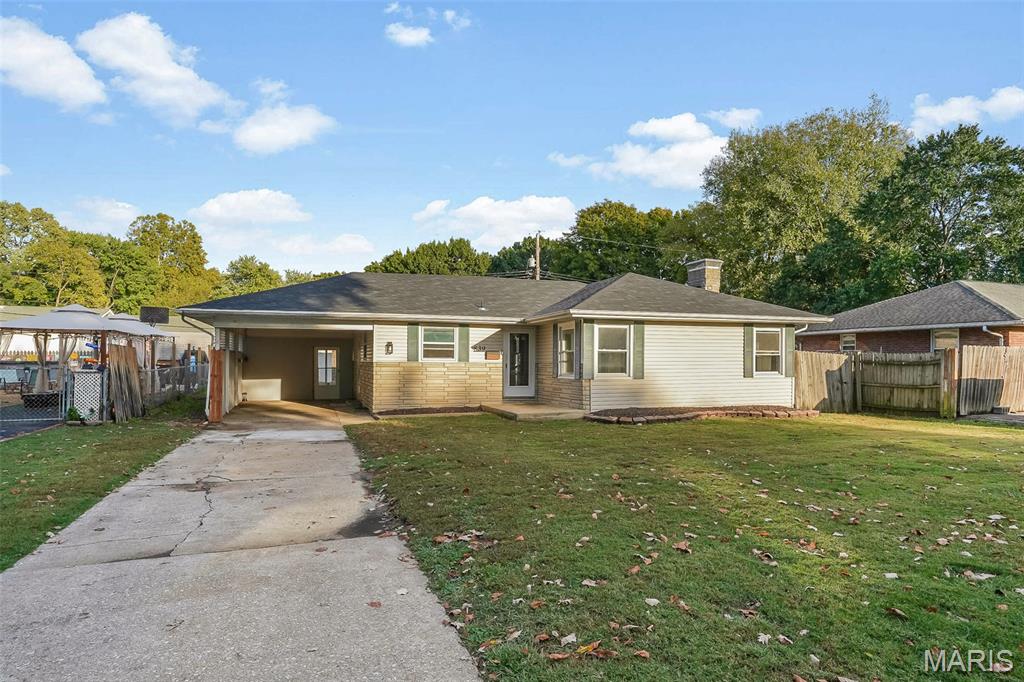 839 Amherst Drive Property Photo 1