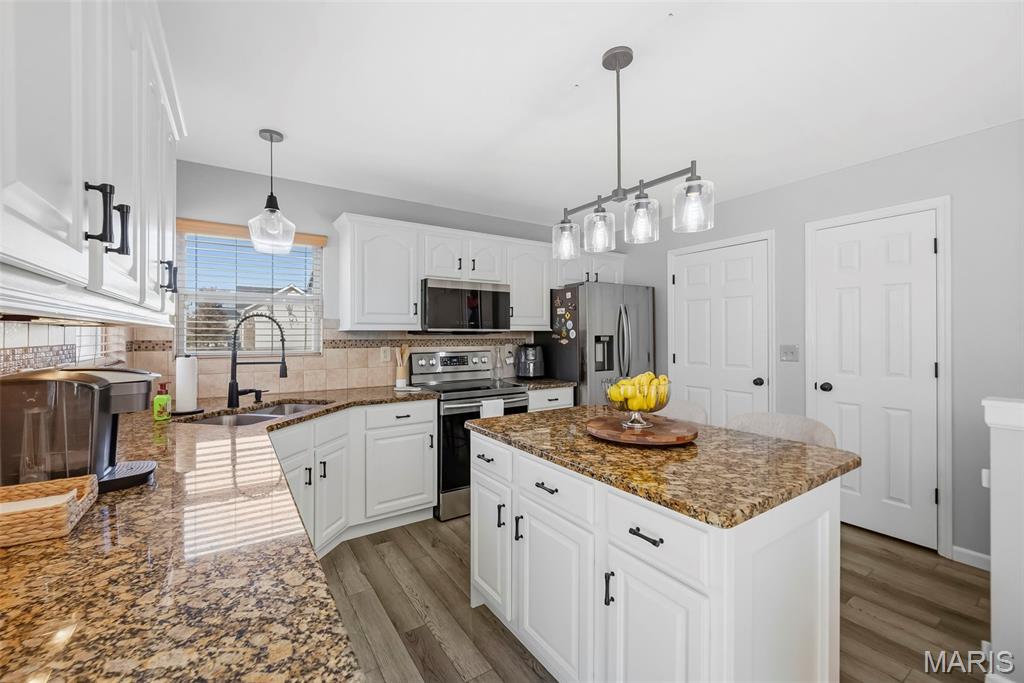 403 Autumn Farms Court Property Photo 17