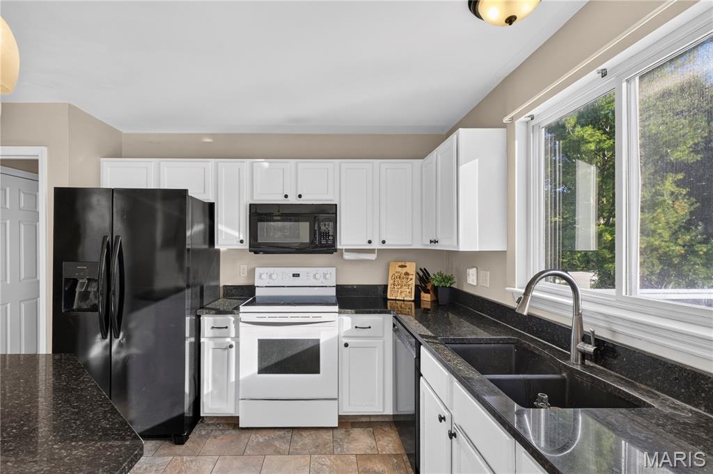 2 Summerfield Parkway Court Property Photo 15