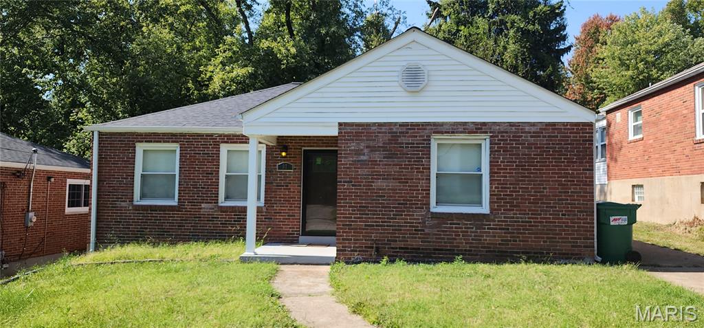 37 N Marguerite Avenue Property Photo 1