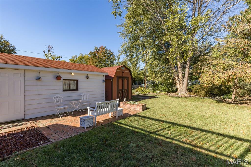 729 Zeiss Property Photo 10