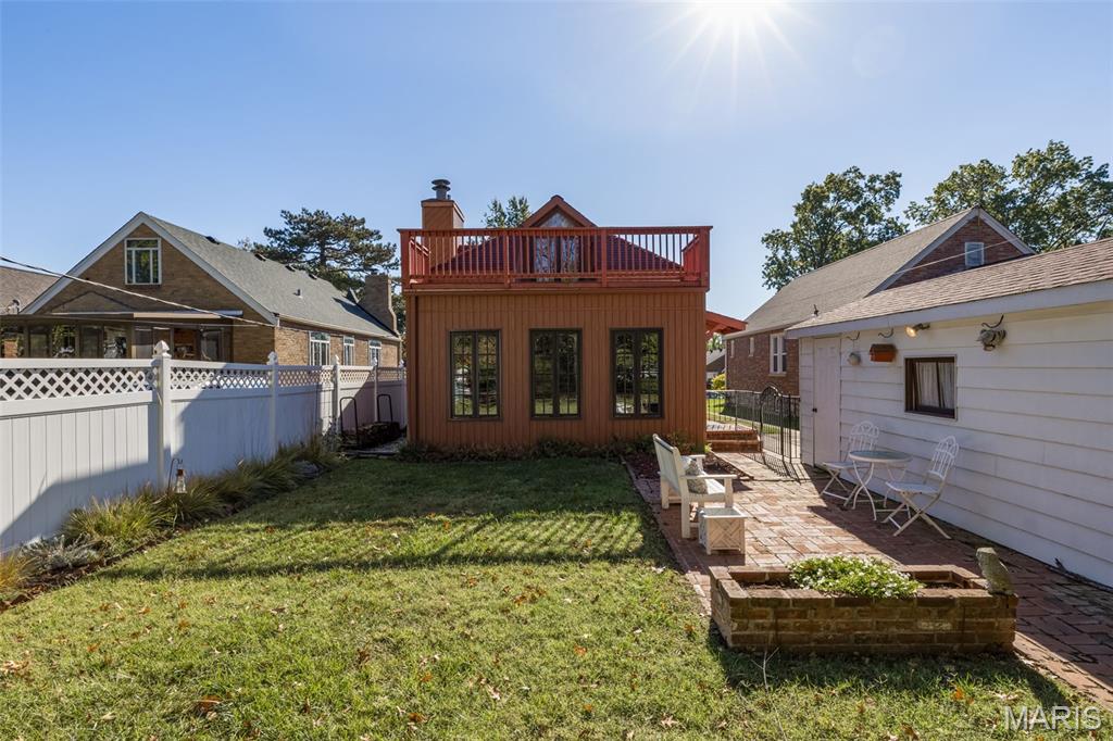 729 Zeiss Property Photo 11