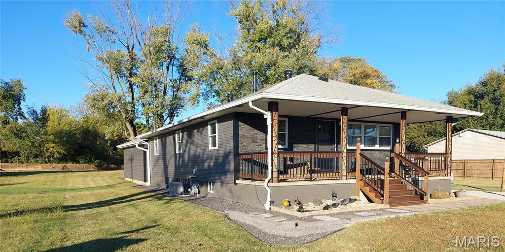 2521 North Street Property Photo 4