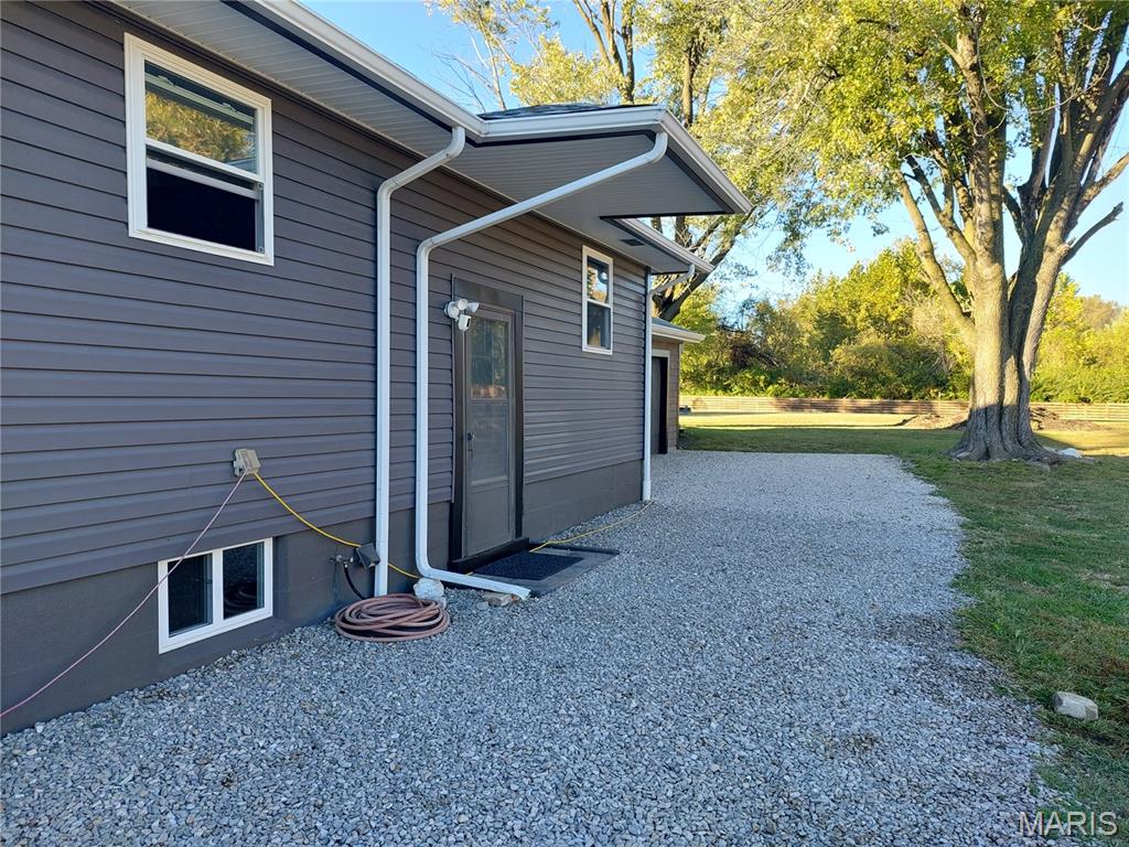 2521 North Street Property Photo 9