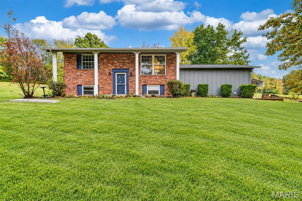 7875 Oak Lawn Place Property Photo 1