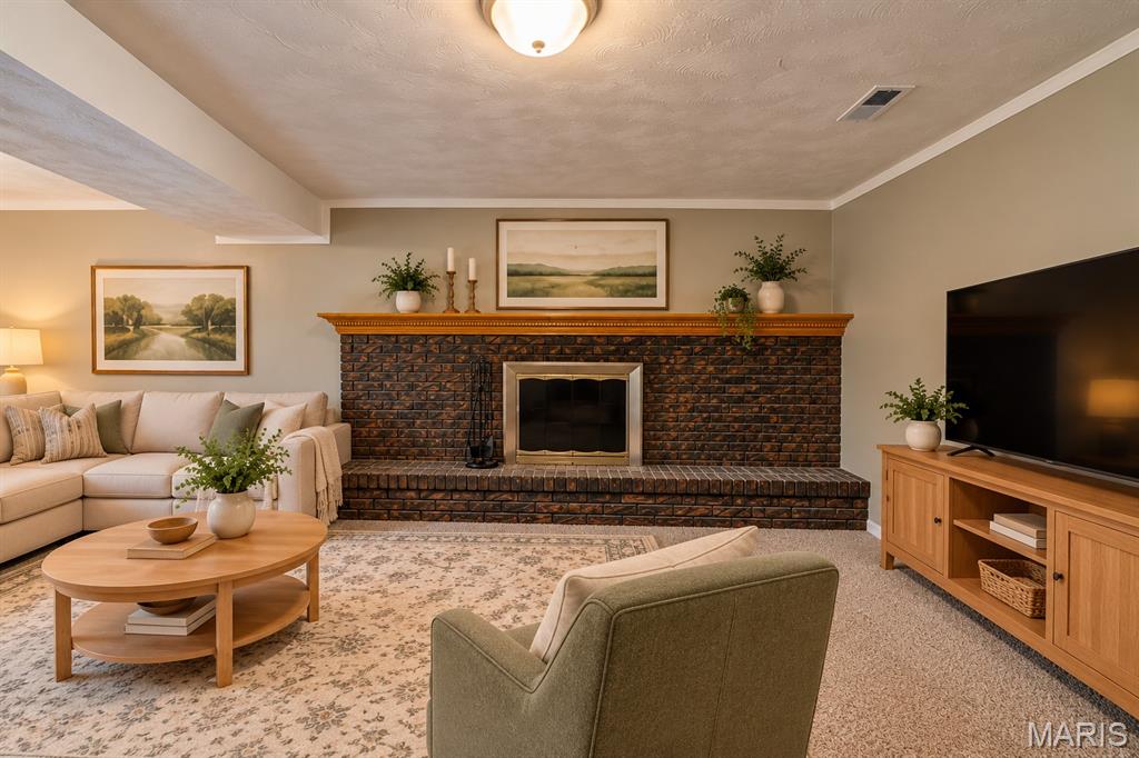 7875 Oak Lawn Place Property Photo 17