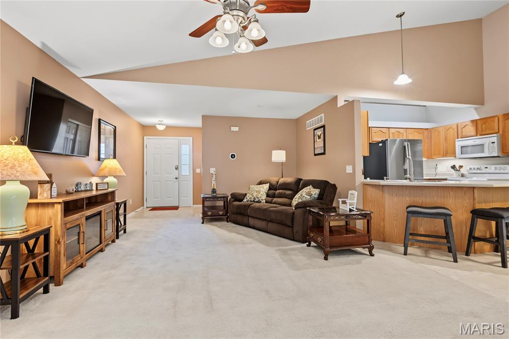887 Caleb Crossing Property Photo 5