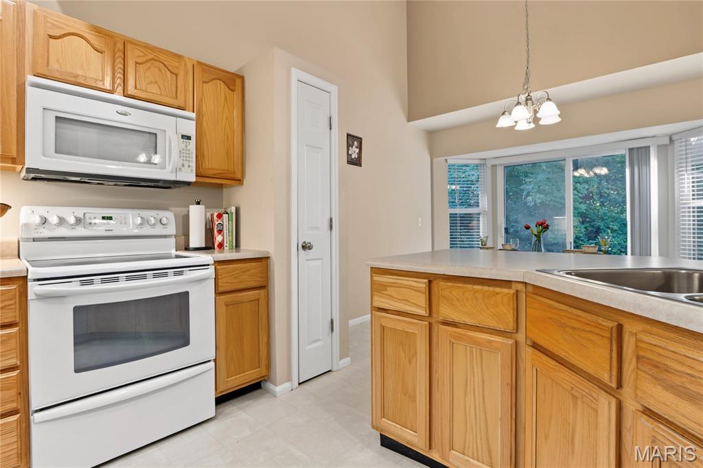 887 Caleb Crossing Property Photo 14