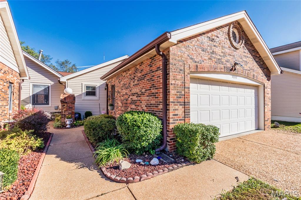 5555 Pierre Court Property Photo 1