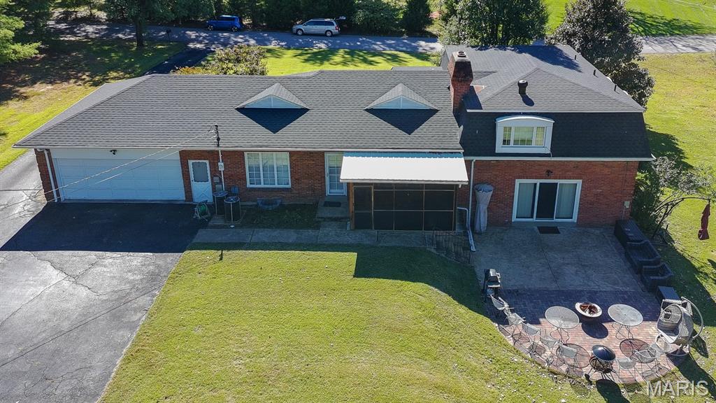 11631 Fallbrook Drive Property Photo 2