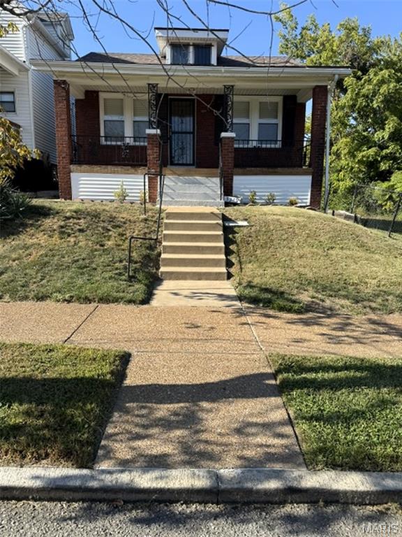5379 Arlington Avenue Property Photo 1