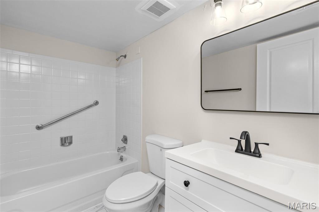 514 Coeur De Royale Drive 202 Property Photo 28
