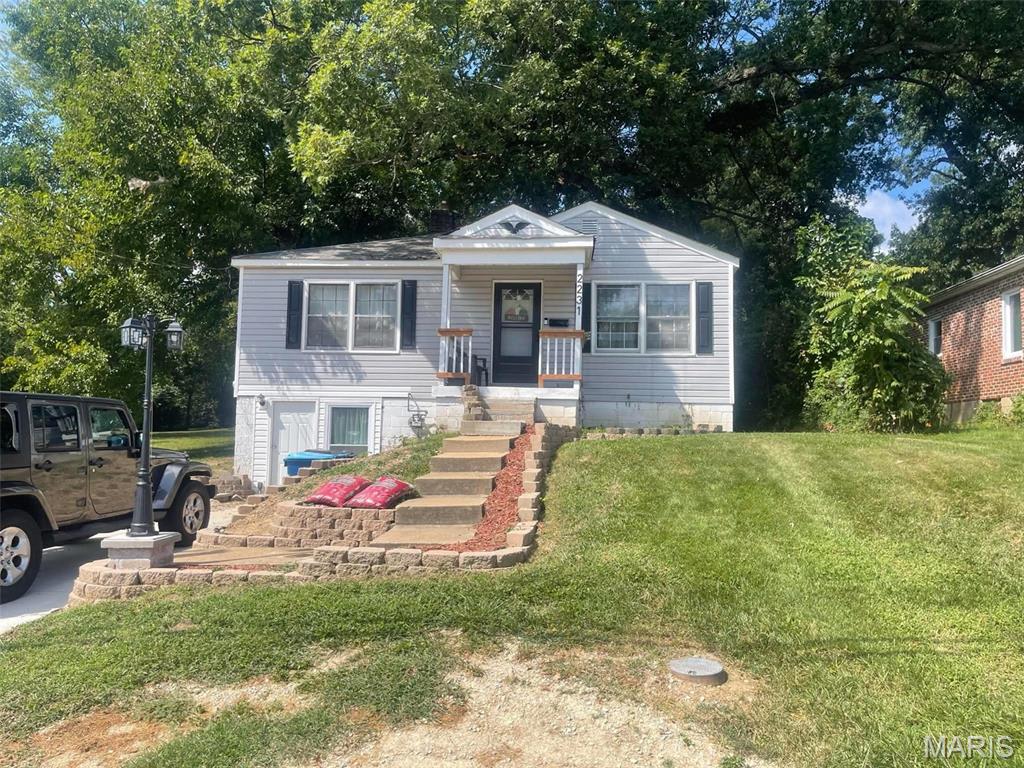 2231 Wallis Avenue Property Photo 1