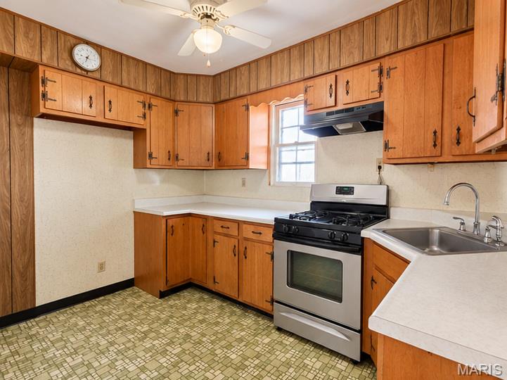 1156 Hilltop Drive Property Photo 6