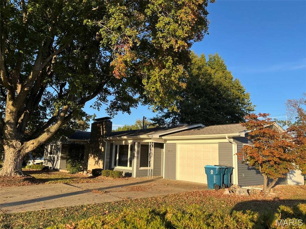 1614 Lindenwood Avenue Property Photo 1