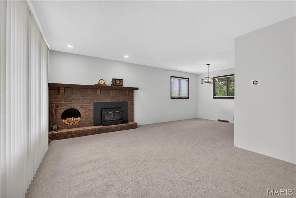 8 Lilac Drive Property Photo 7