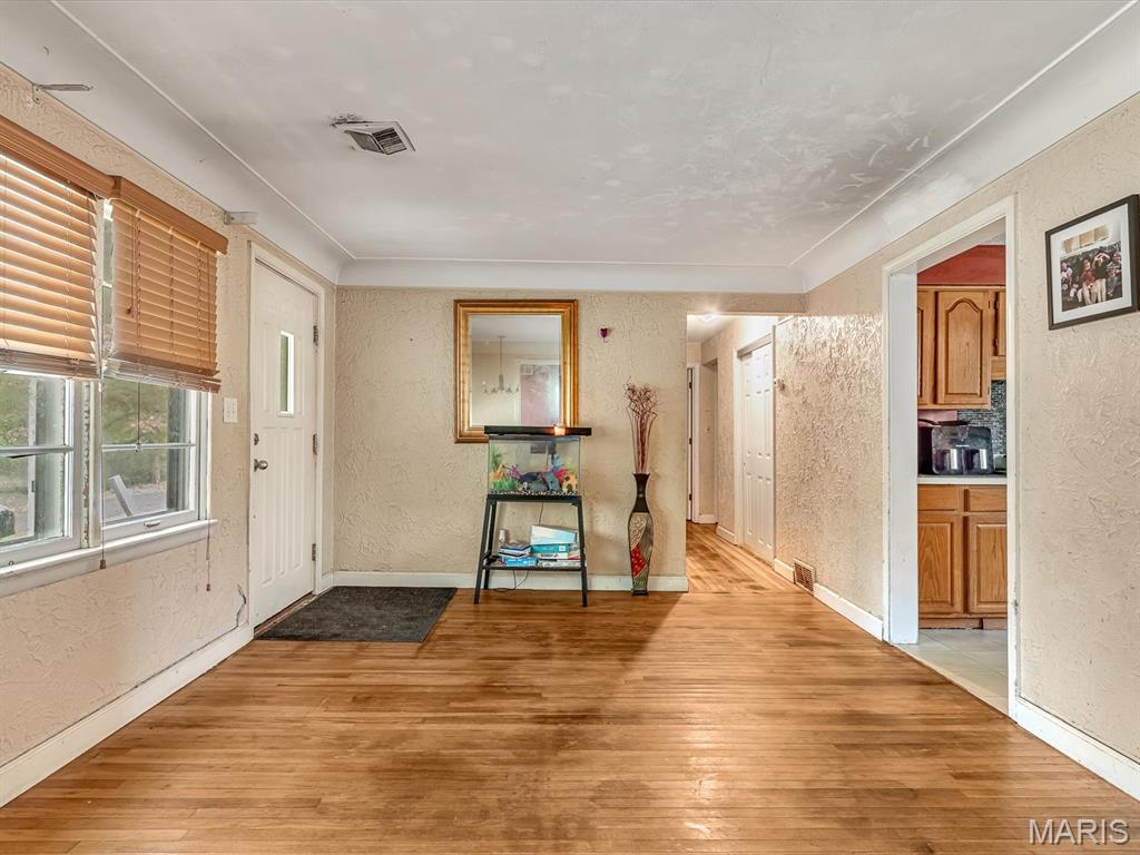 2 Timothy Lane Property Photo 2