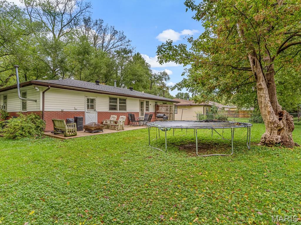 2 Timothy Lane Property Photo 6