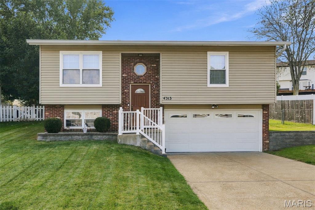 4313 Sunny Brook Court Property Photo 1