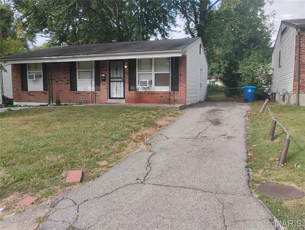 10435 Castle Drive Property Photo 1
