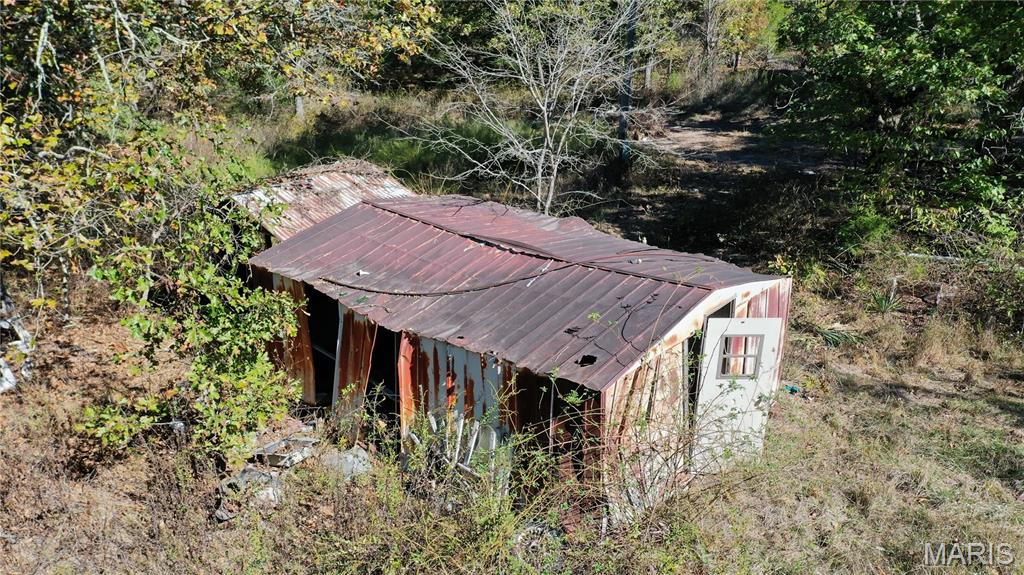 611 County Road 2403 Property Photo 5