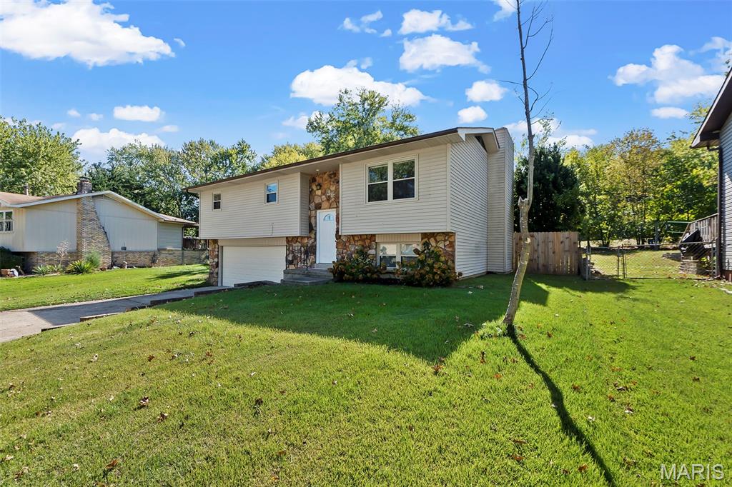 1317 Rolling Fields Drive Property Photo 3