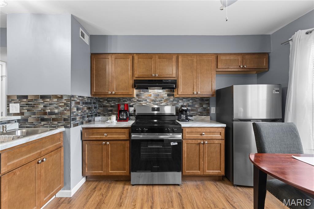 4126 Island Terrace Court Property Photo 17
