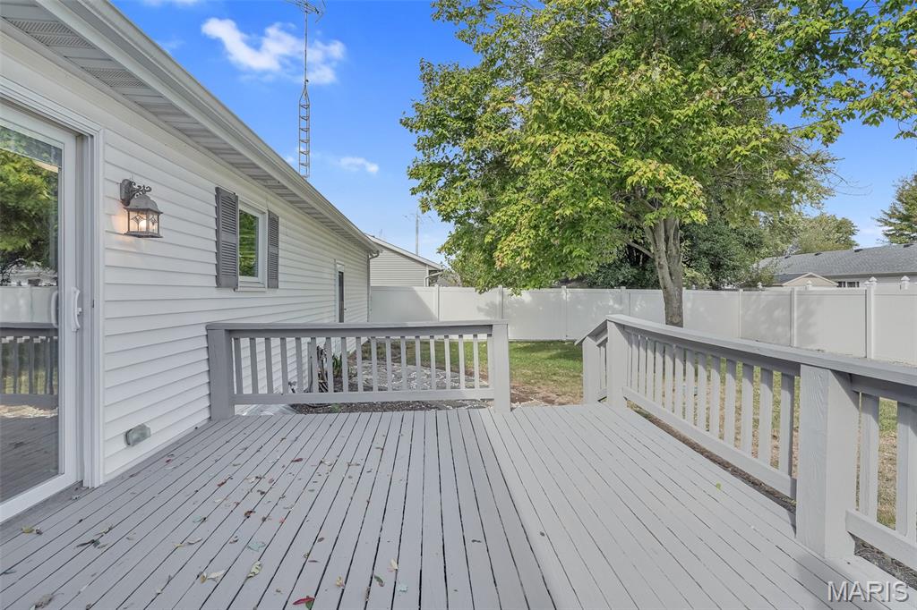 706 Ash Street Property Photo 28