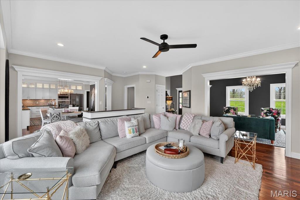 26067435 Property Photo 14